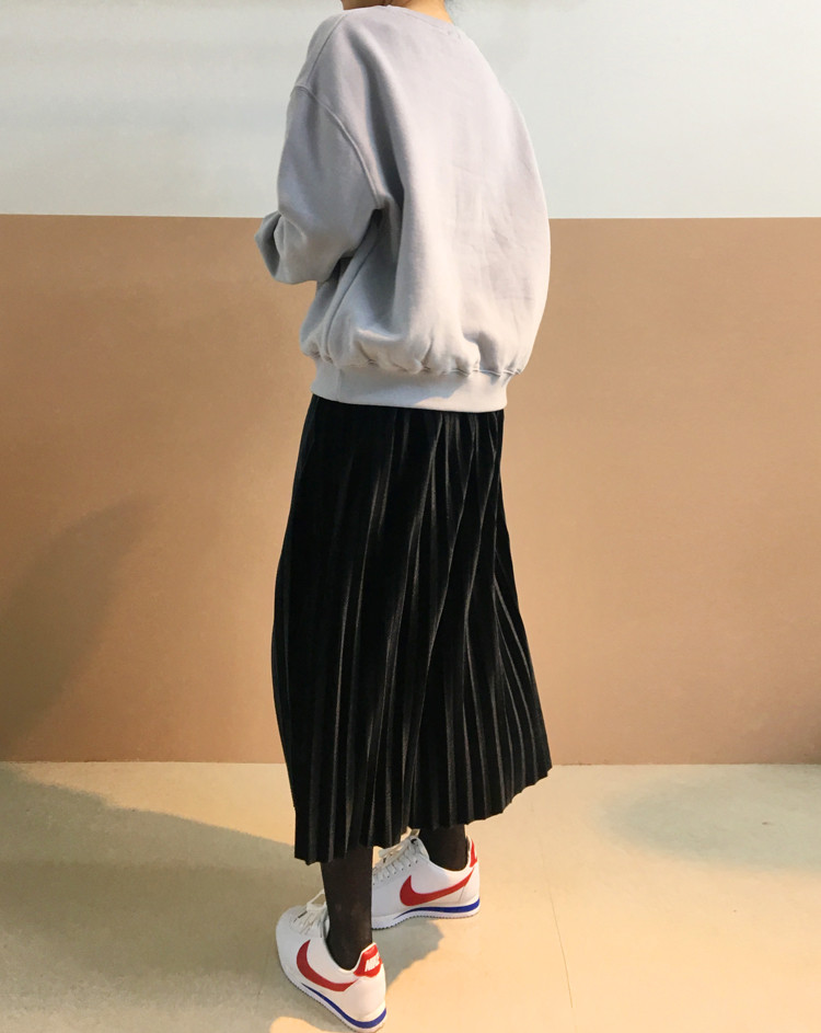 Pleasant Shiny Velvet Pleated Flare Long Skirt 4co