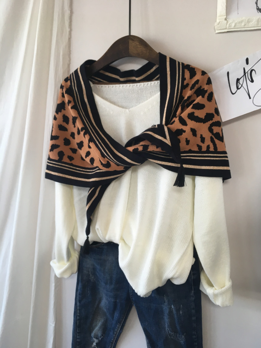 Leopard muffler wool tassel scarf shawl stand out 