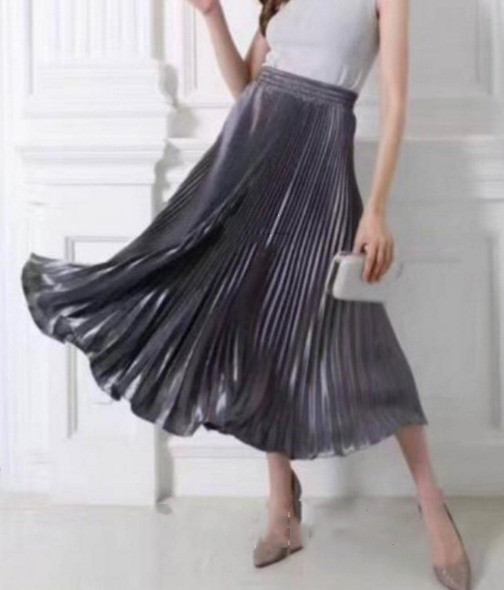 Pearl Pleated Long Skirt
