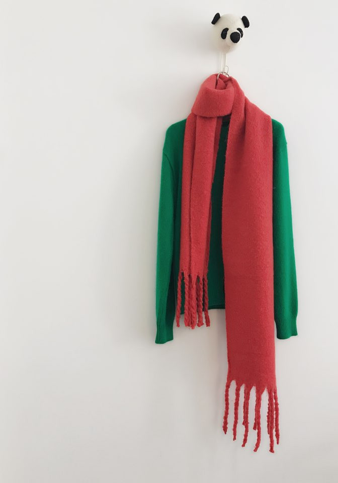 Cool muffler Cool and refreshing winter splash