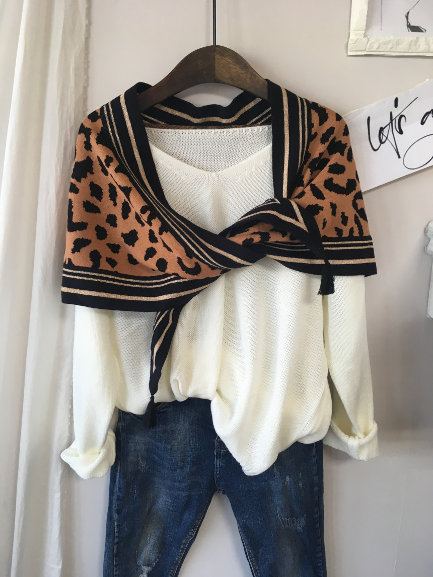 Leopard muffler wool tassel scarf shawl stand out 