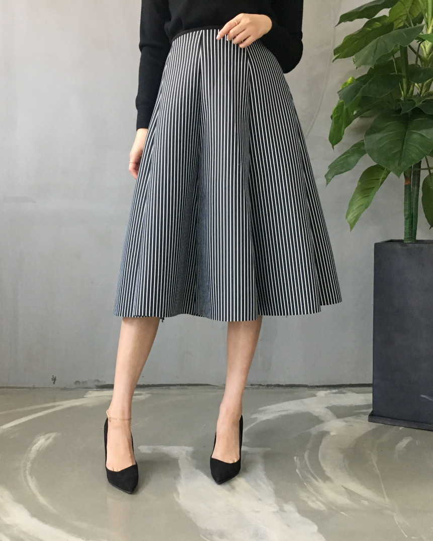 Banding flare incision Neoprene long skirt plan Un
