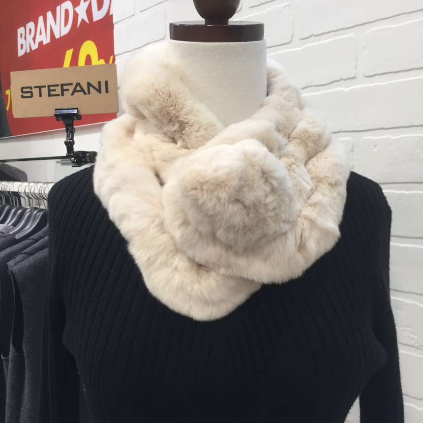 Stephanie rabbit hairpin muffler A17MF7401 Cool so