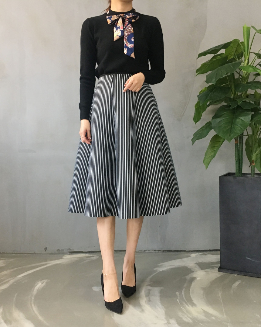 Banding flare incision Neoprene long skirt plan Un