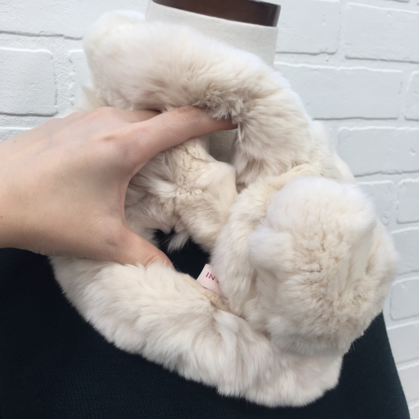 Stephanie rabbit hairpin muffler A17MF7401 Cool so