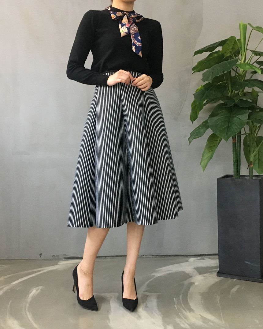 Banding flare incision Neoprene long skirt plan Un