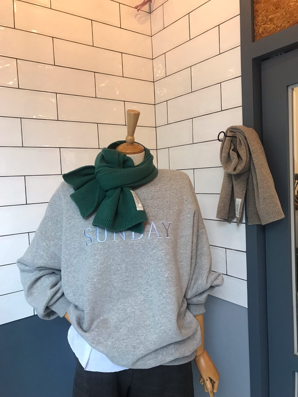 Plain knit muffler