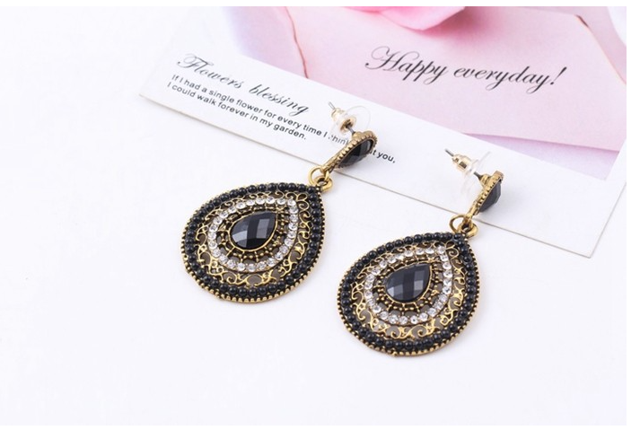 FE193 Big Drop Crystal Crystal Cubic Earring 30s M