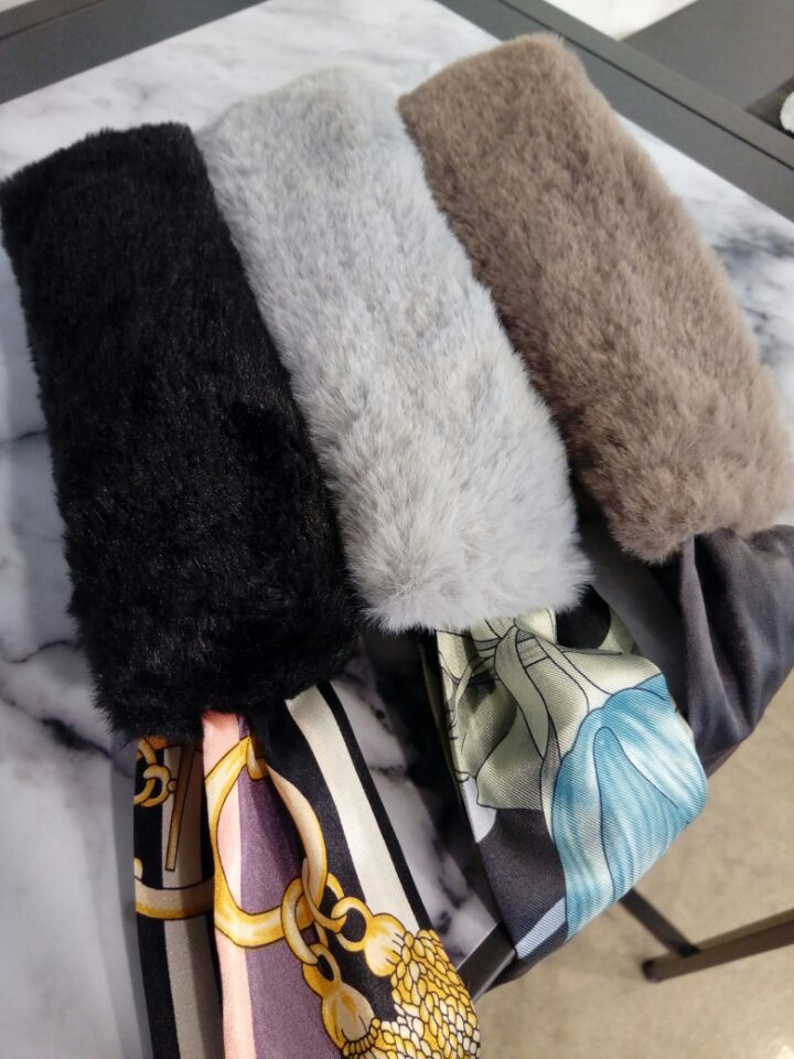 Twilie Shawl Lovely and stylish Luxurious feeling 