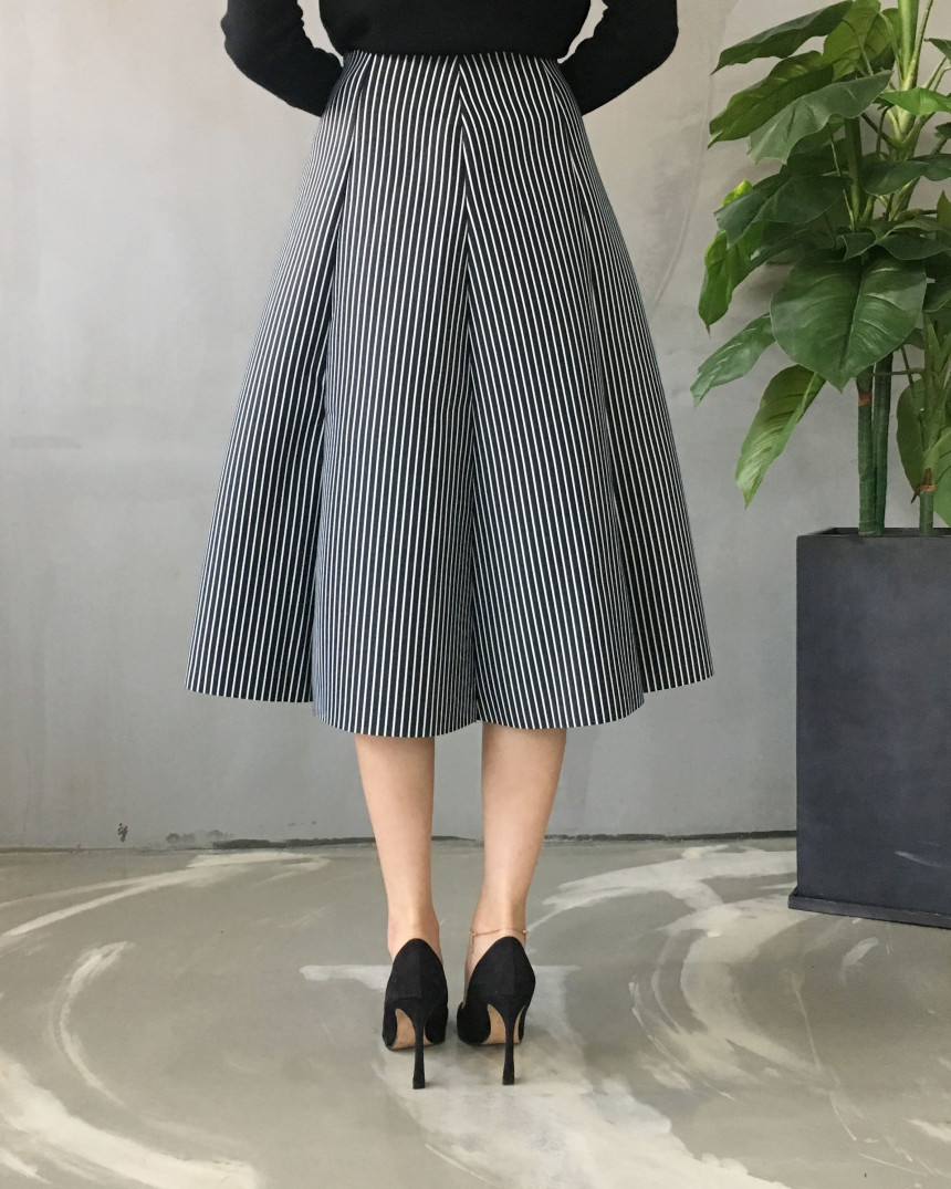 Banding flare incision Neoprene long skirt plan Un