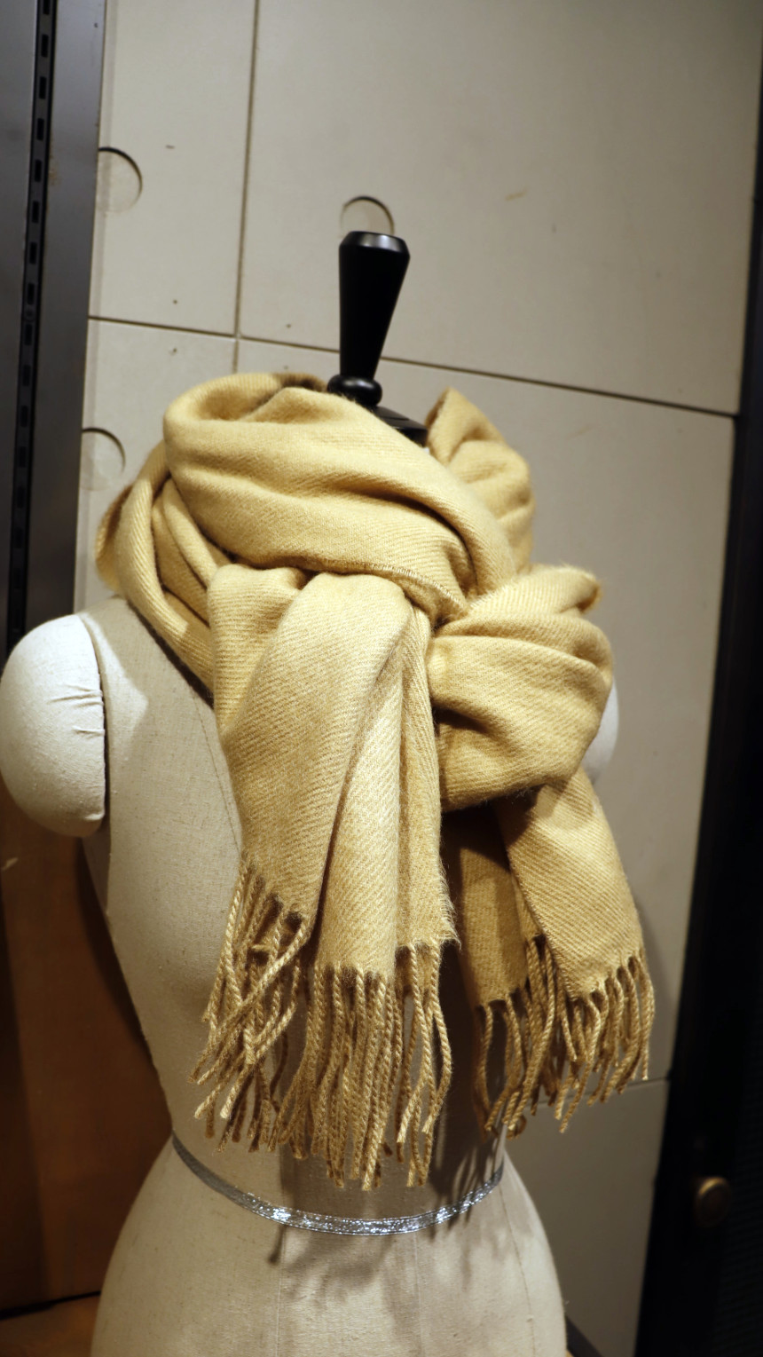 Wool Touch Surgical Muffler 7col Clean and stylish