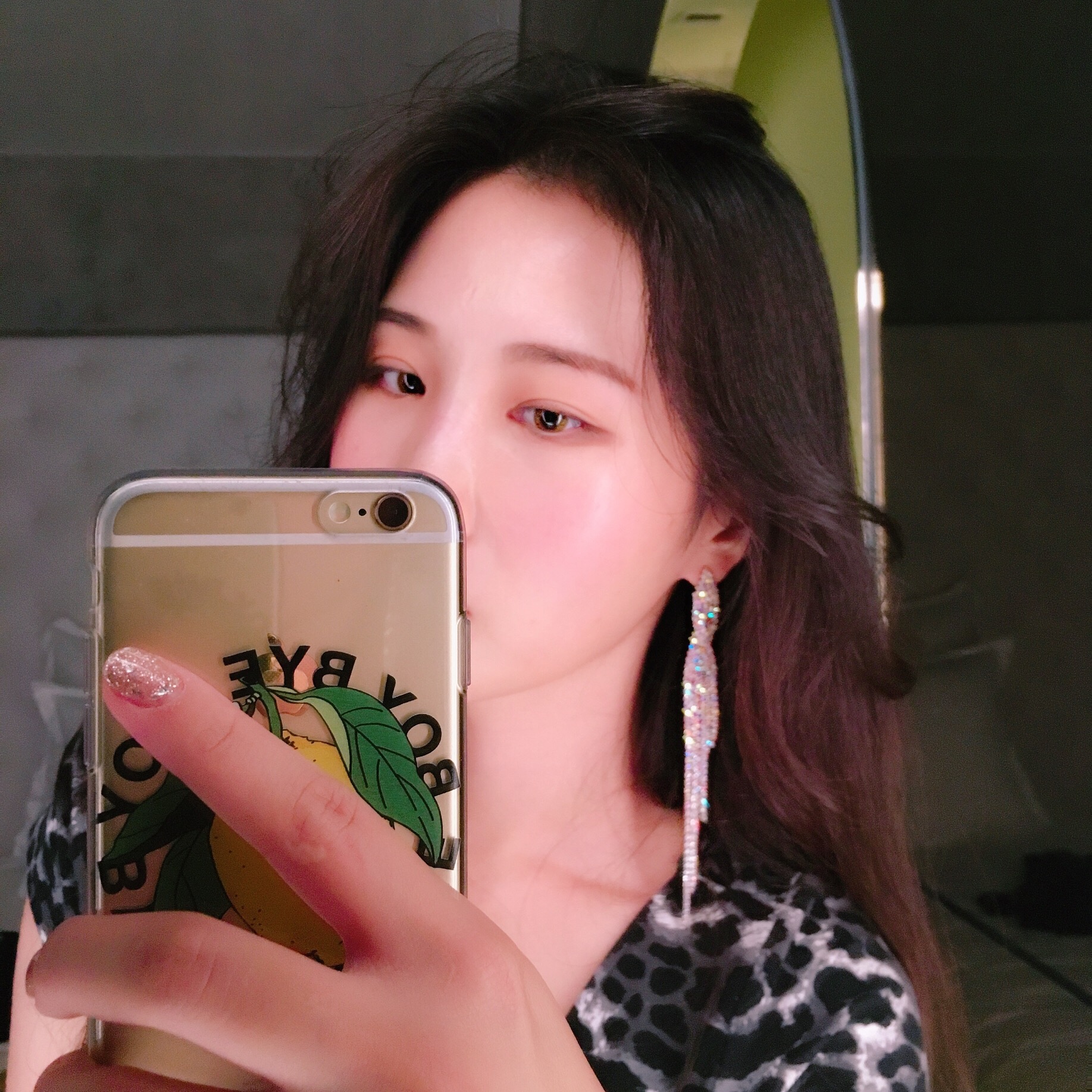 Opal long-sleeved unlined long-drop earrings in fe