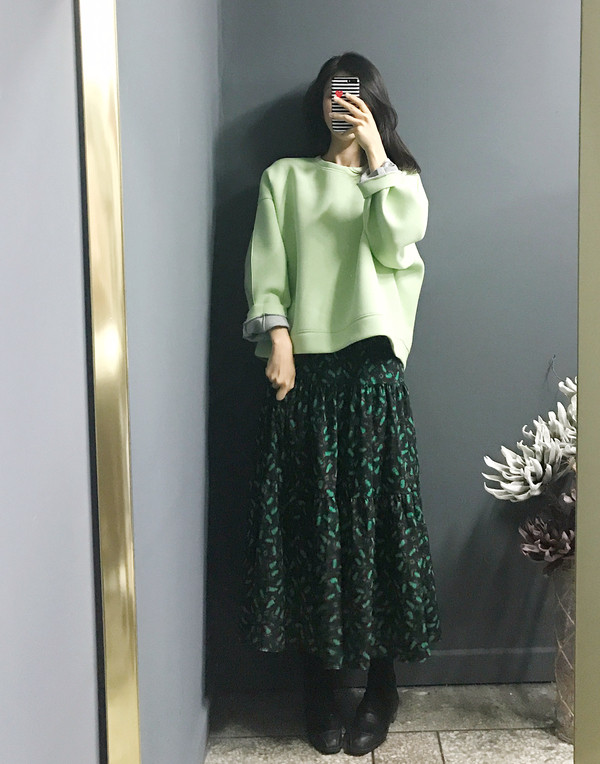 Lucky bending long skirt pattern Kangkang gangbang