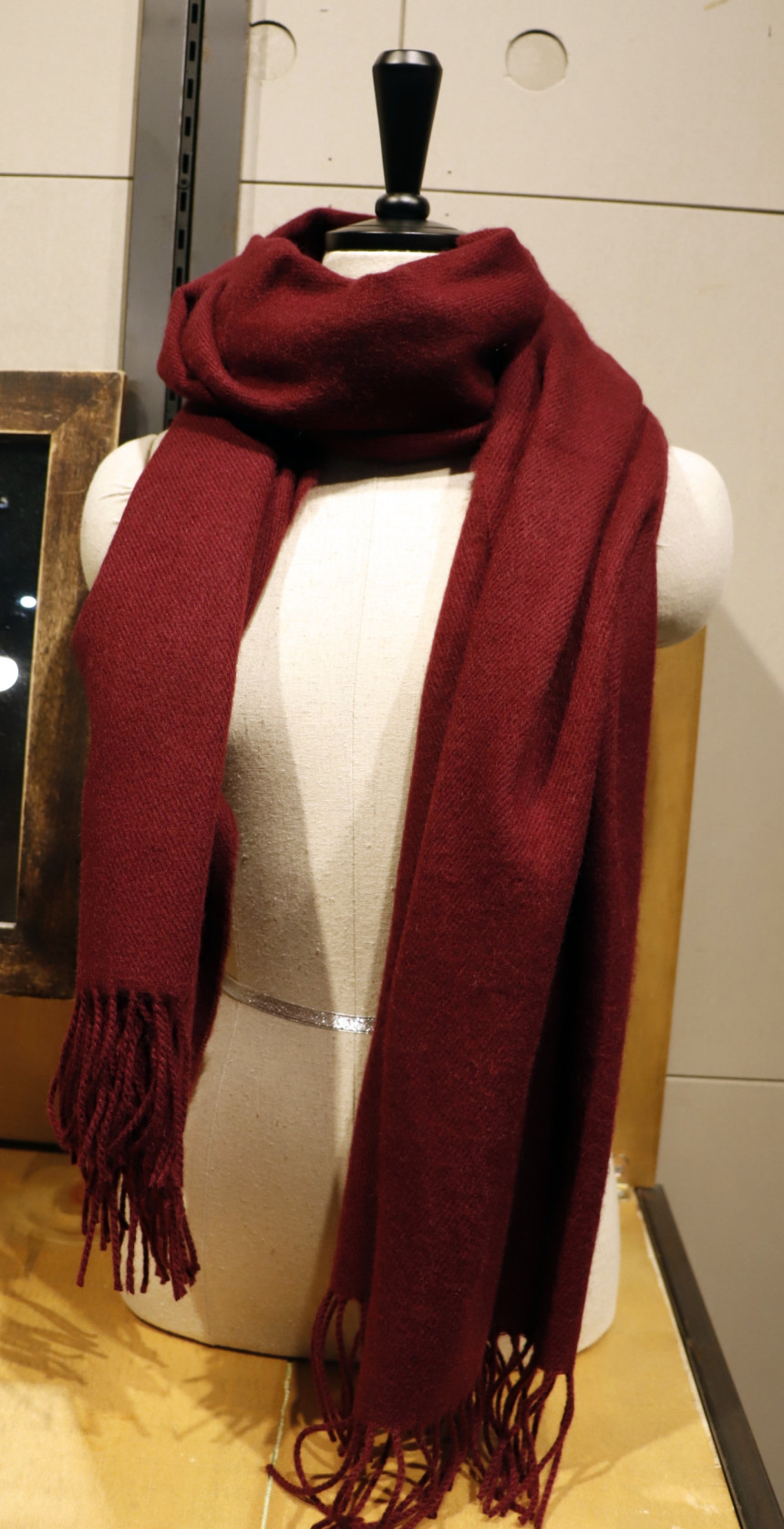 Wool Touch Surgical Muffler 7col Clean and stylish