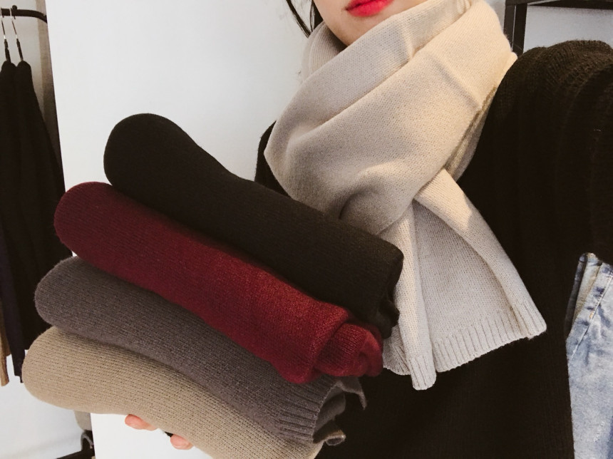 Wool 100 knit muffler