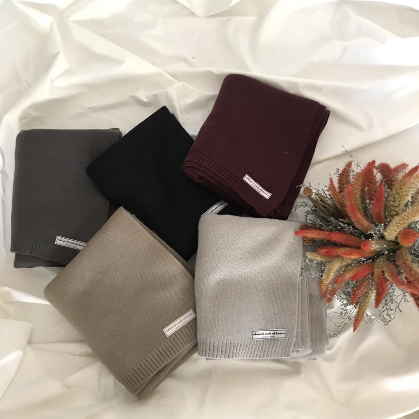 Wool 100 knit muffler