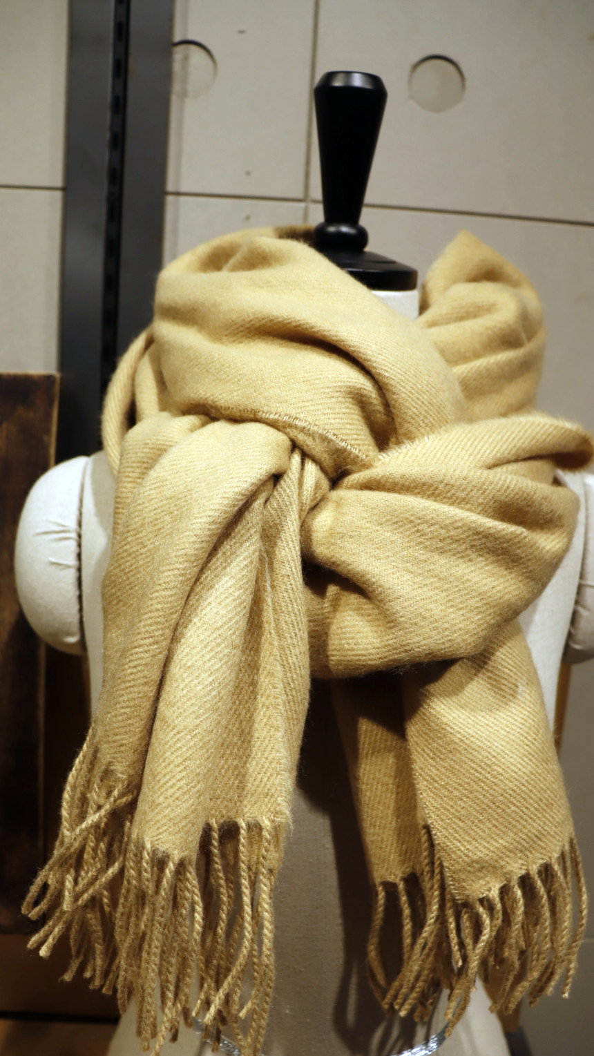 Wool Touch Surgical Muffler 7col Clean and stylish