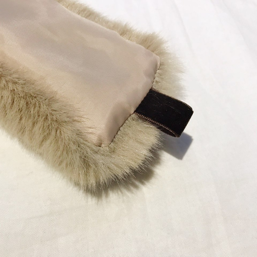 Beige Fake Fur Mink Twilie Muffler Shawl Petit Sca