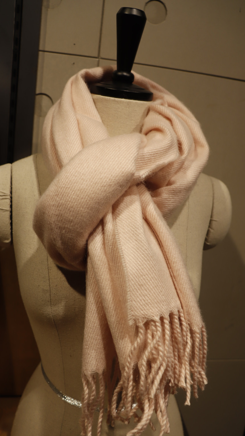 Wool Touch Surgical Muffler 7col Clean and stylish