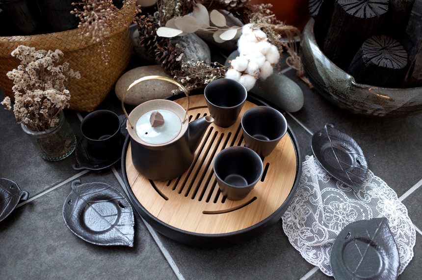 Blanche dark brown small stones vintage green tea 