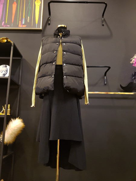 Unbalanced Top Long Bending Skirt Sexy Layered Rom