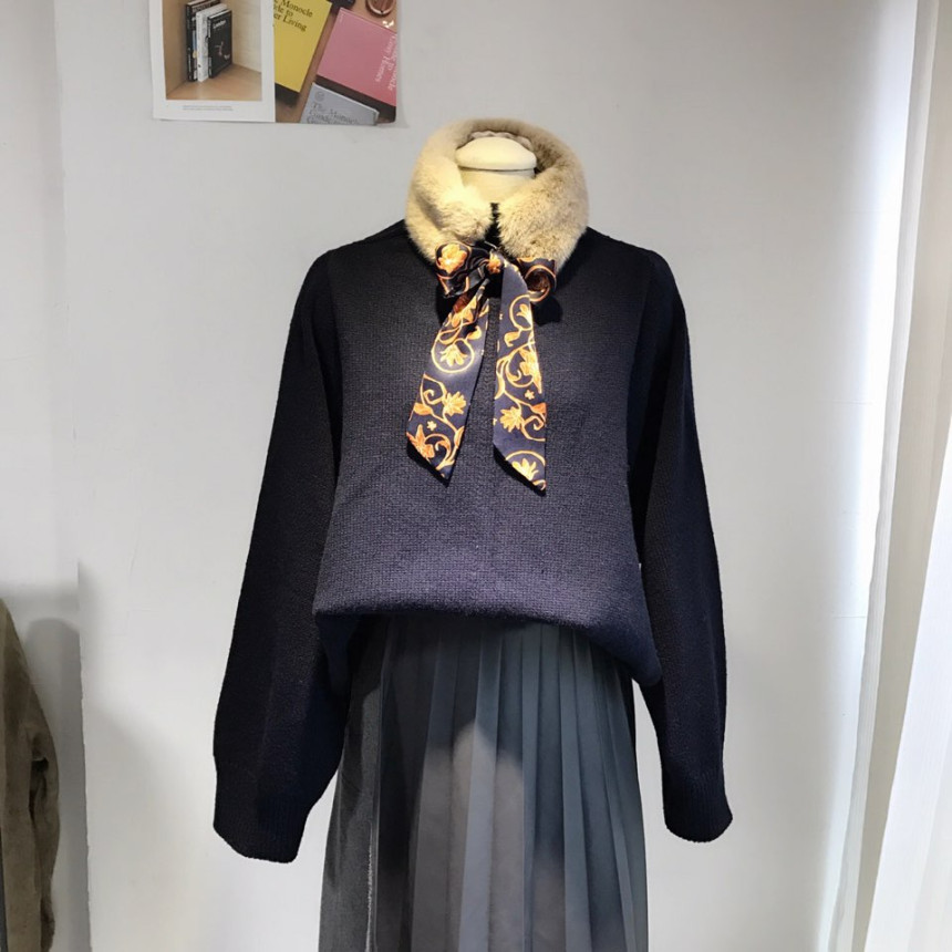 Beige Fake Fur Mink Twilie Muffler Shawl Petit Sca