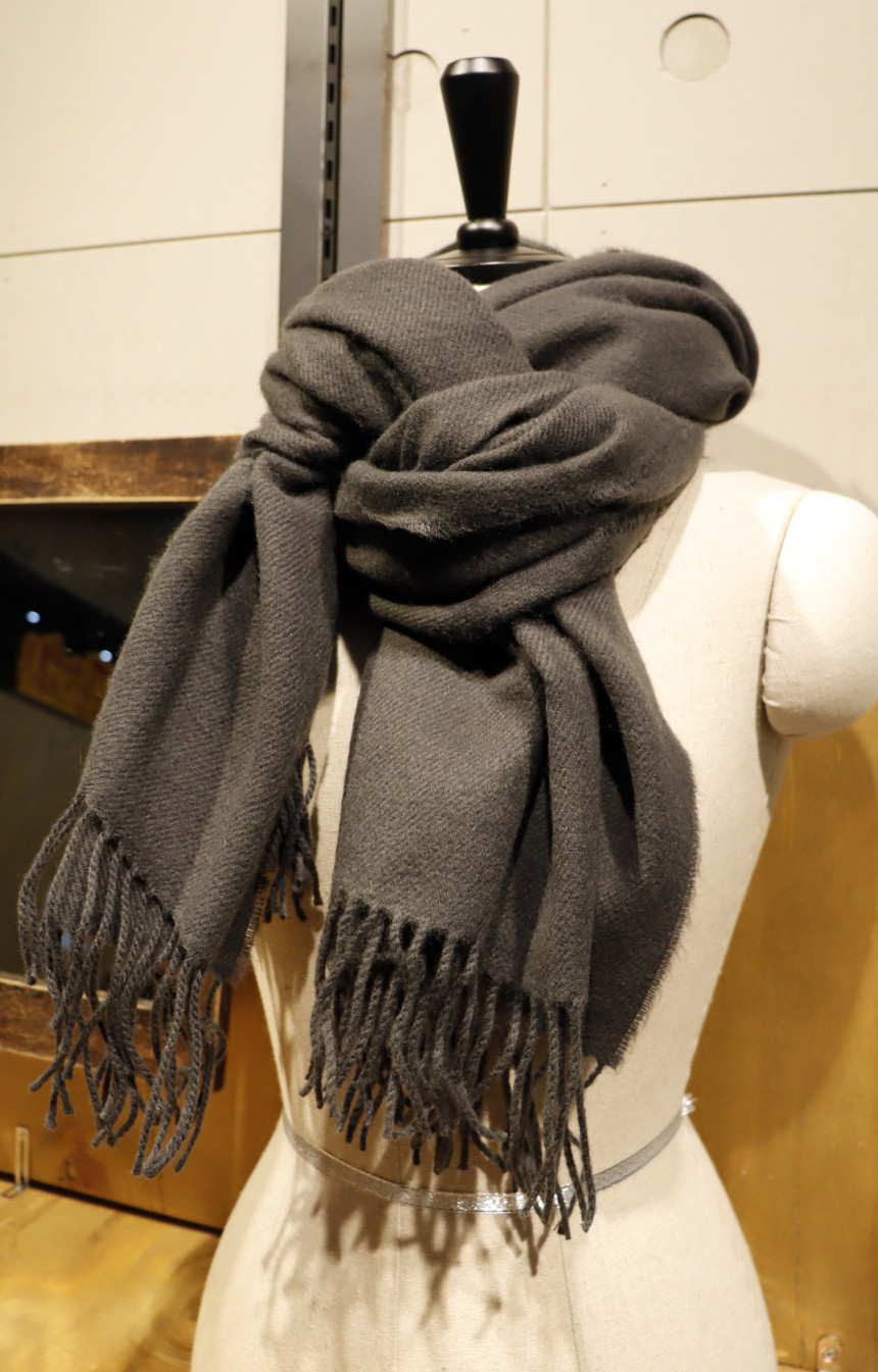 Wool Touch Surgical Muffler 7col Clean and stylish