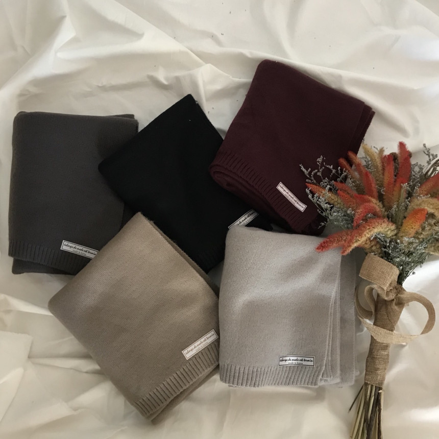 Wool 100 knit muffler