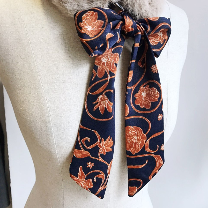 Beige Fake Fur Mink Twilie Muffler Shawl Petit Sca