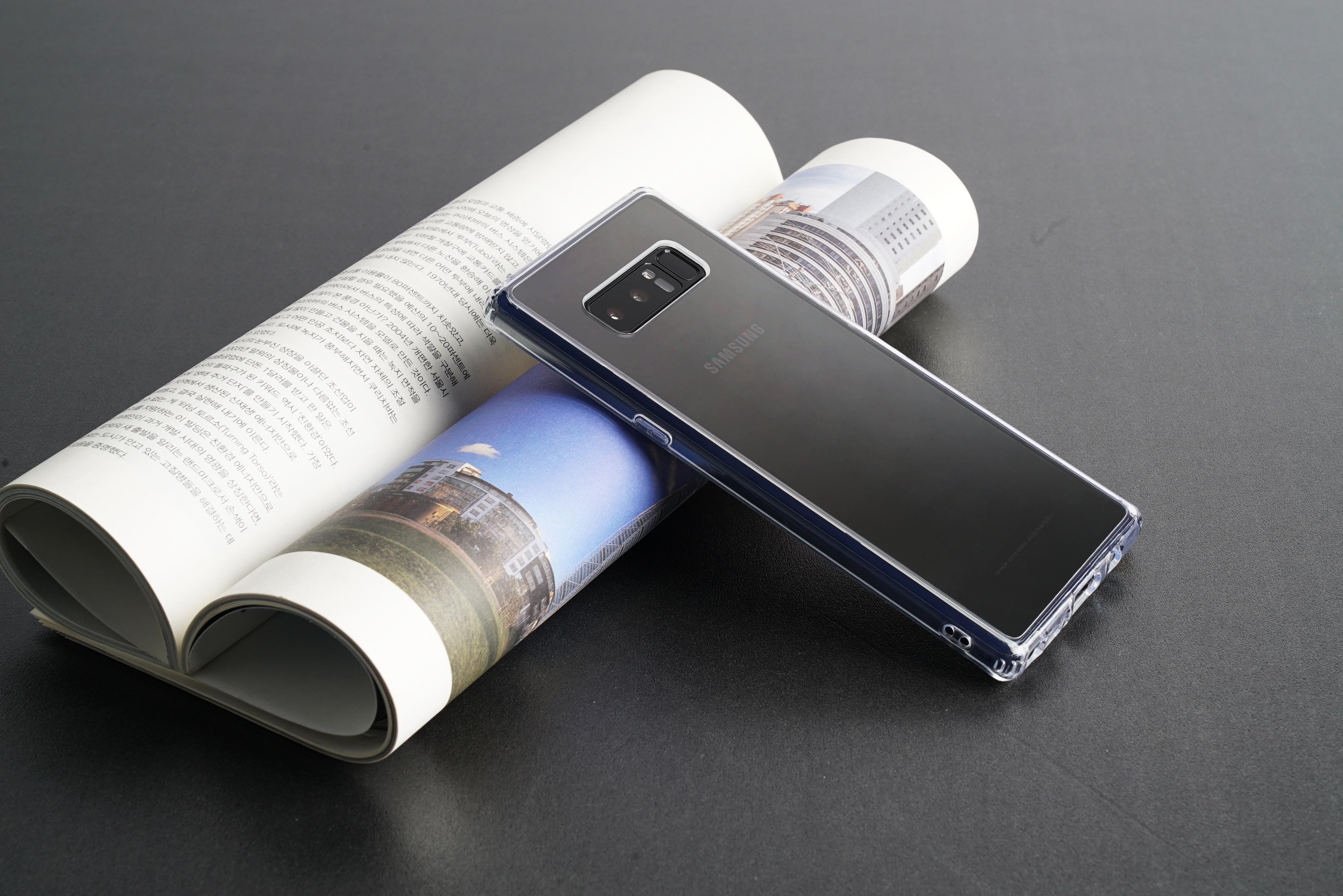 <b><p>Galaxy Note 8-bd house three chion ca trspant</p></b><b><p>ギャラクシーノート8周波数家スリークッションケース透明バンパースリム携帯電話、スマートフォン、携帯電</p></b><br /><br /><p align='center'>