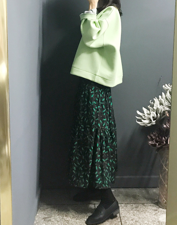 Lucky bending long skirt pattern Kangkang gangbang