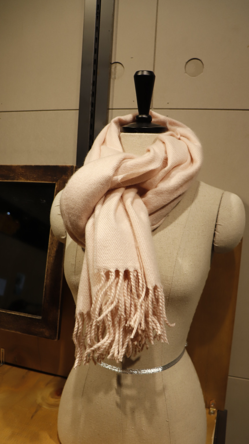 Wool Touch Surgical Muffler 7col Clean and stylish
