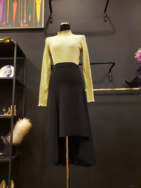 Unbalanced Top Long Bending Skirt Sexy Layered Rom