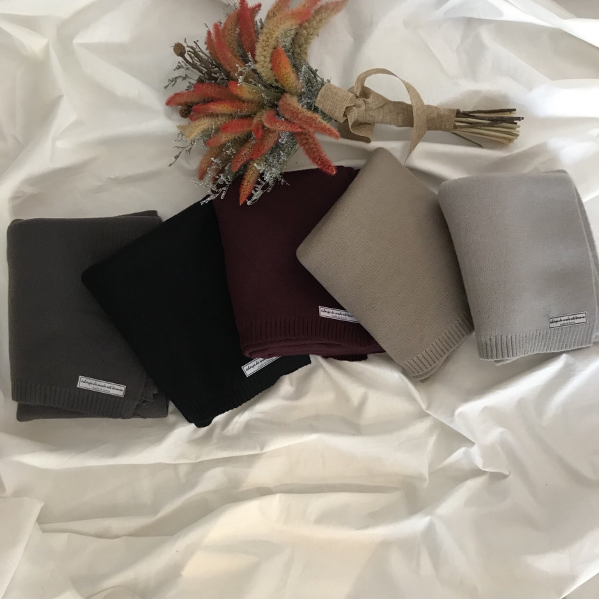 Wool 100 knit muffler