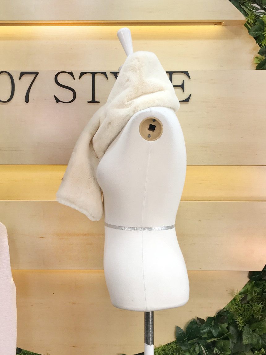 107 Style Square Mink Shawl