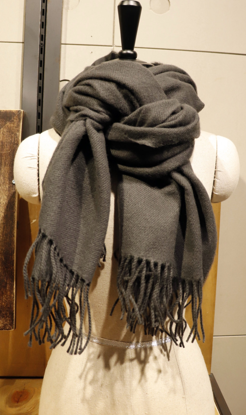 Wool Touch Surgical Muffler 7col Clean and stylish