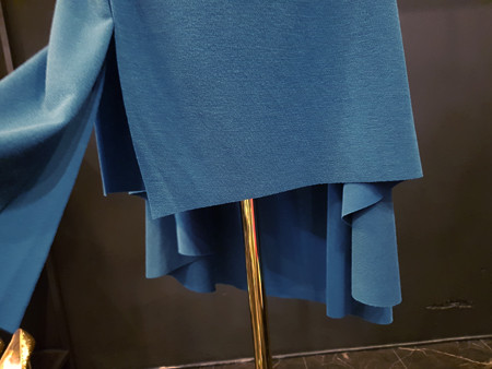 Unbalanced Top Long Bending Skirt Sexy Layered Rom