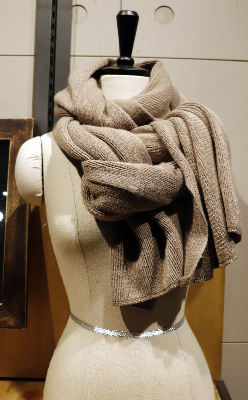 Soft muffler 7col A variety of fashionable and cle