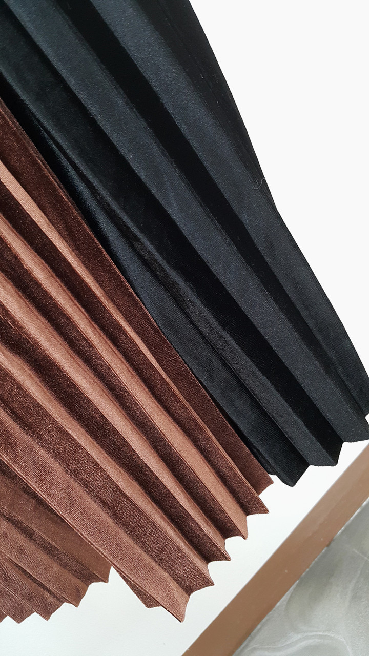 Velvet Pleated Long Skirt