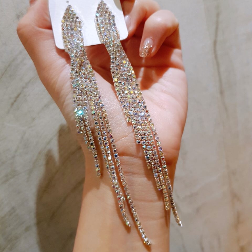 Opal long-sleeved unlined long-drop earrings in fe