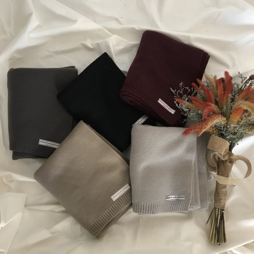 Wool 100 knit muffler