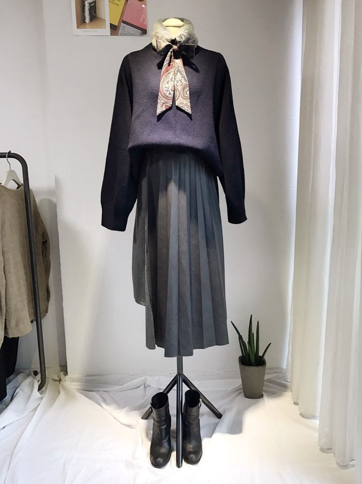 Gray Fake Per Mink Twilie Muffler Shawl Petit Scar