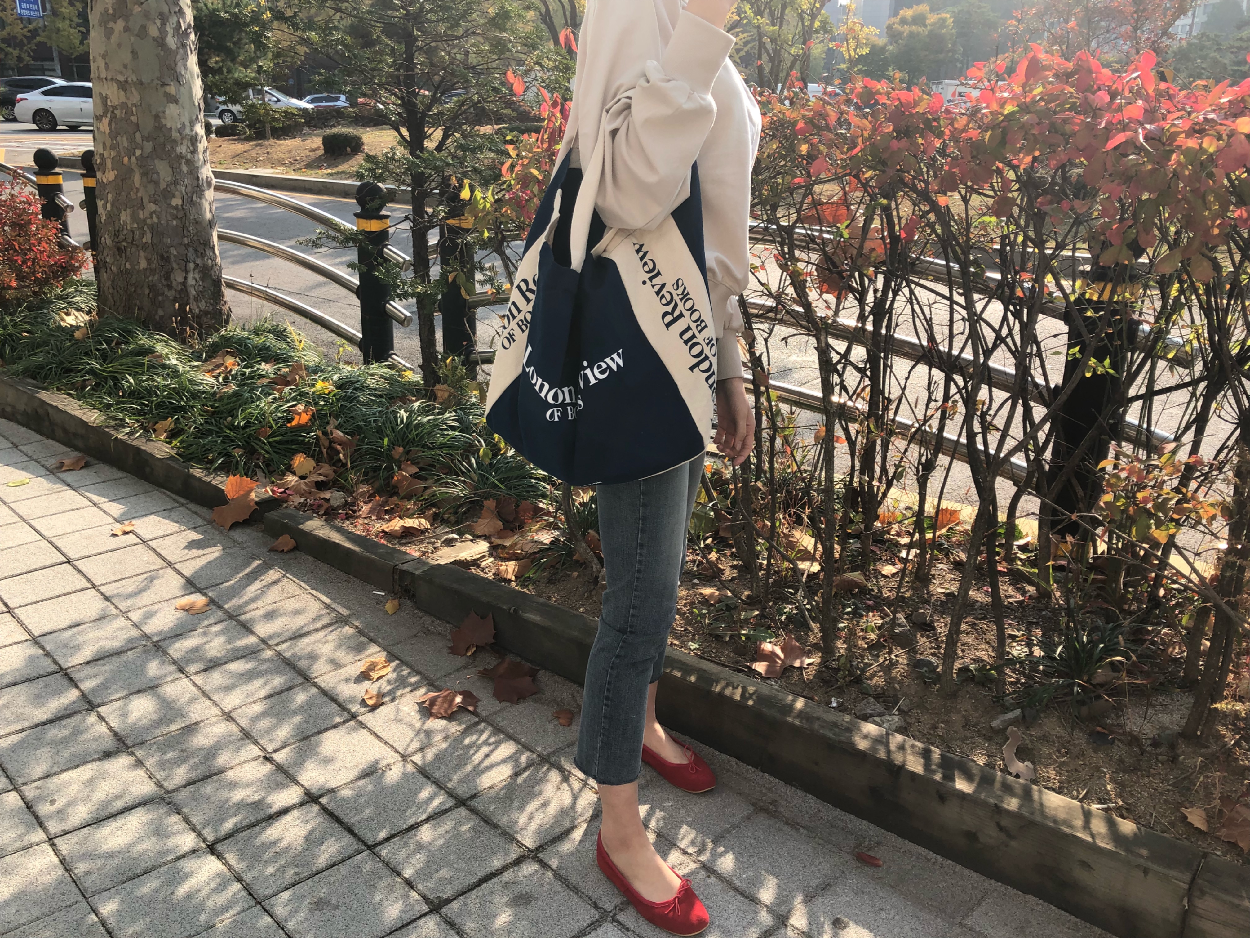 <b><p>London Review of Books Eco Bag Navy Genuine</p></b><b><p>ロンドンレビューオブブックスエコバックネイビー本物 런던에코백 리뷰오브북스 백네이비</p></b><br /><br /><p align='center'>