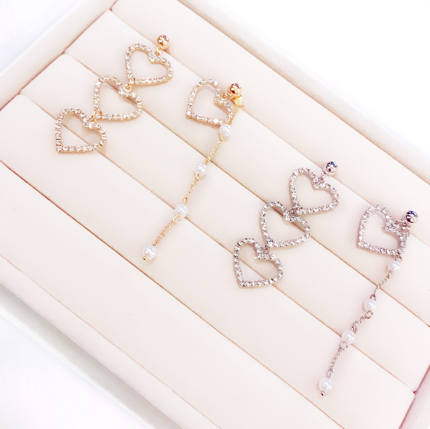 Three-ply heart and pearl unbalanced earrings earr