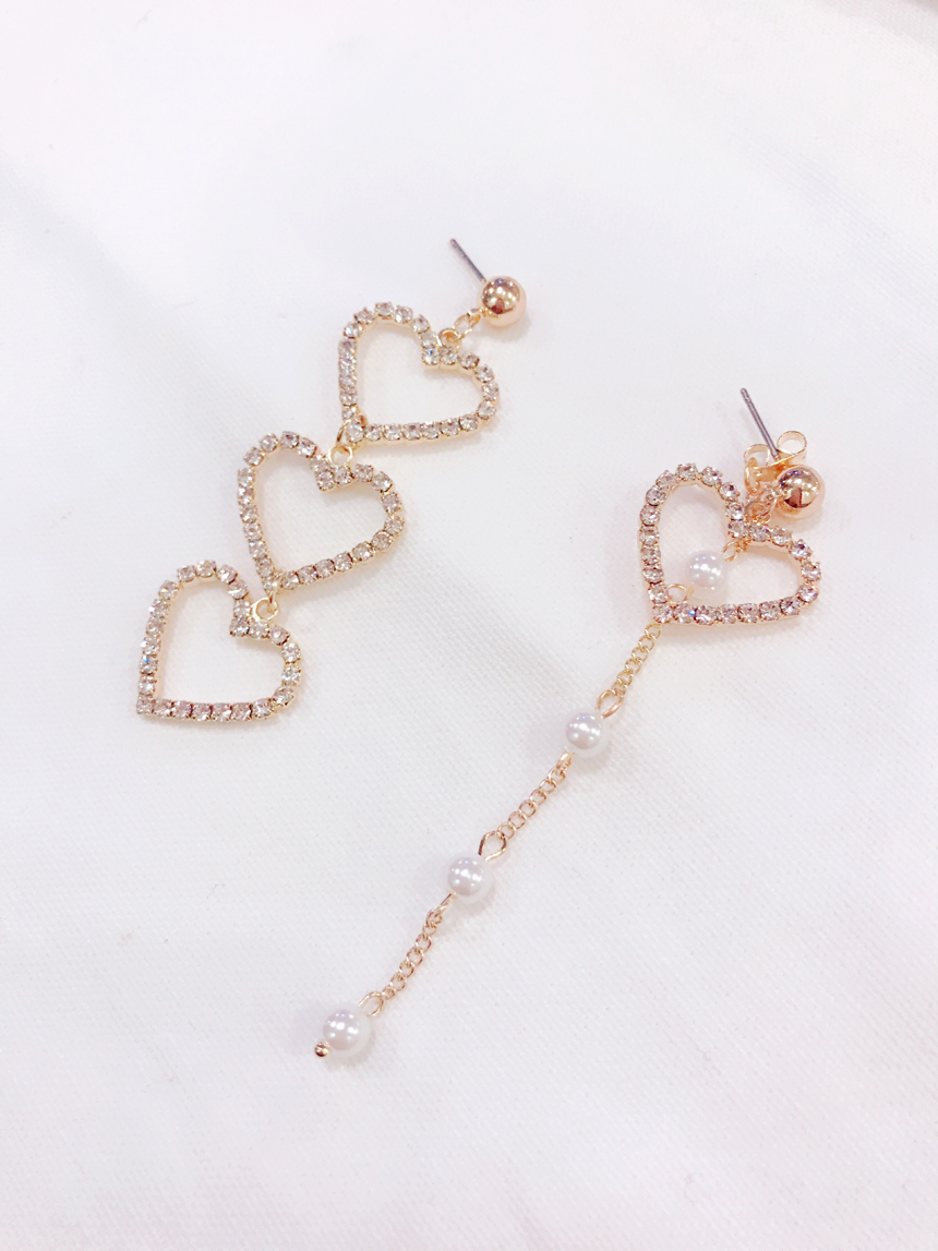 Three-ply heart and pearl unbalanced earrings earr
