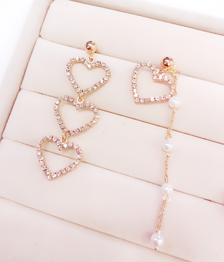 Three-ply heart and pearl unbalanced earrings earr