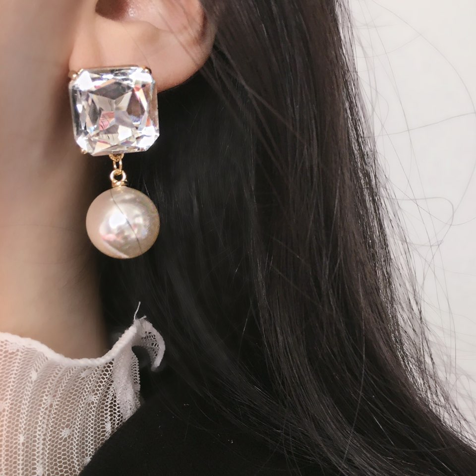 Small Cubic Bold Drop Earring Earring Possible Col