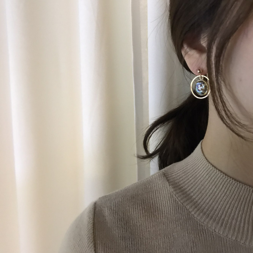 <b><p>Riju circle Mother-Daughter Drop Earrings</p></b><b><p>リージュ サークル 螺鈿 ドロップイヤリング 洗練された ナチュラルな 優雅に ゴャスなムード</p></b><br /><br /><p align='center'>