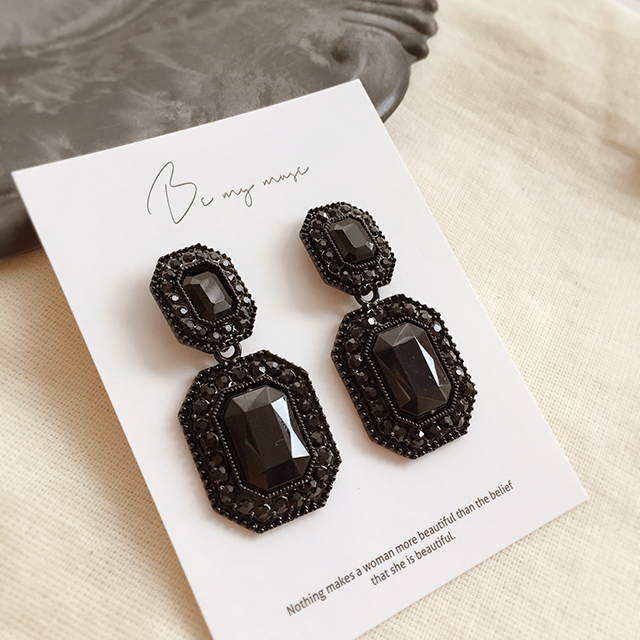 Black Antique Long Drop Earrings 10 Collection Bol