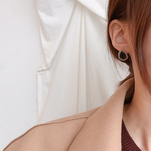 Black Antique Long Drop Earrings 10 Collection Bol